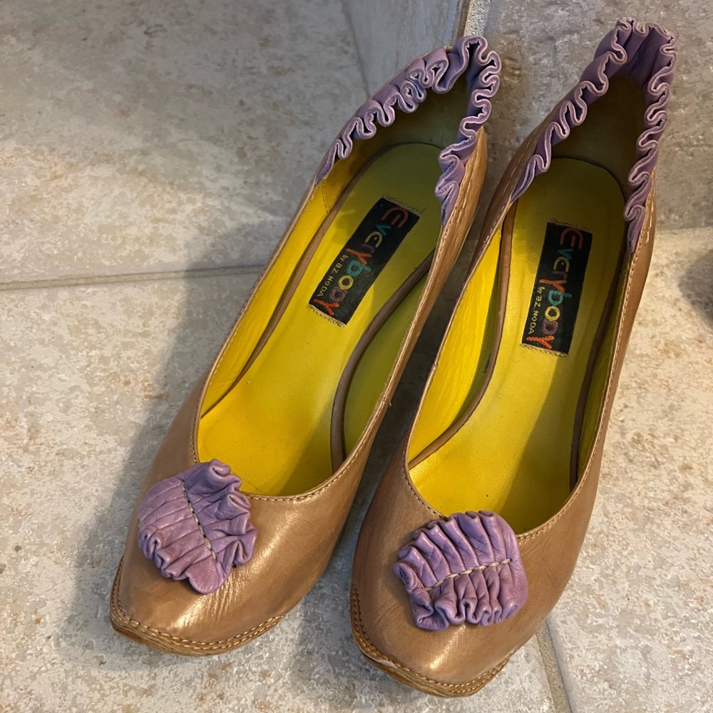 Everybody by AZ Moda shoes